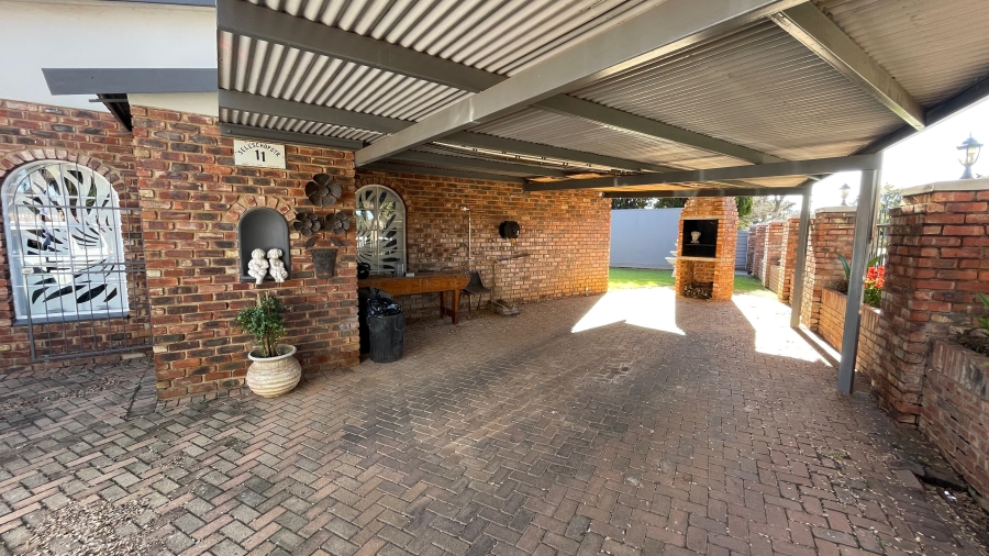 9 Bedroom Property for Sale in Potchefstroom North West